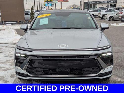 2025 Hyundai SONATA Hybrid Limited