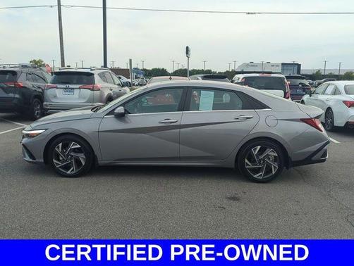 2024 Hyundai ELANTRA Limited