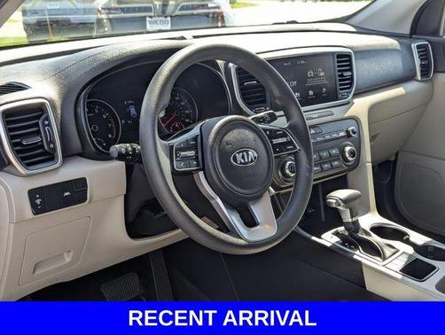 Hyper Red 2022 Kia Sportage LX