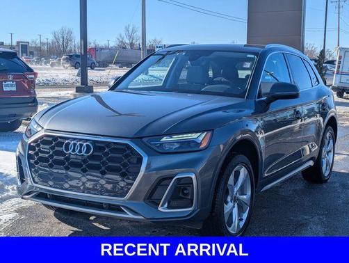 2023 Audi Q5 45 S line quattro Premium