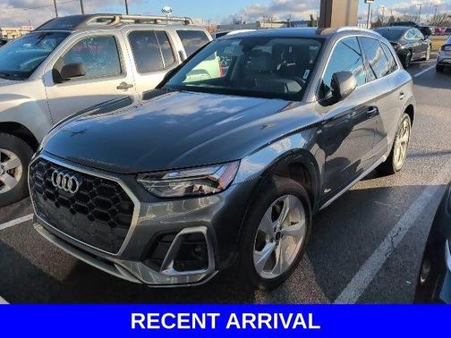 2023 Audi Q5 45 S line quattro Premium