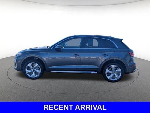 2023 Audi Q5 45 S line quattro Premium