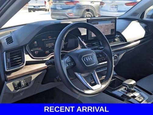 2023 Audi Q5 45 S line quattro Premium