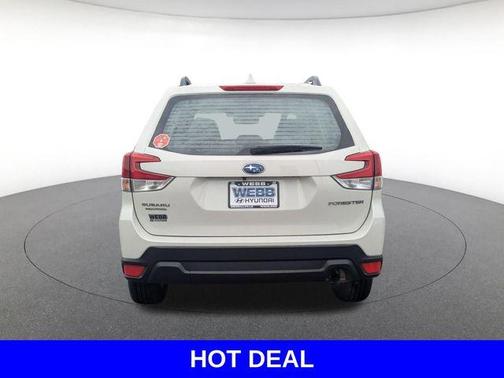 Crystal White Pearl 2021 Subaru Forester