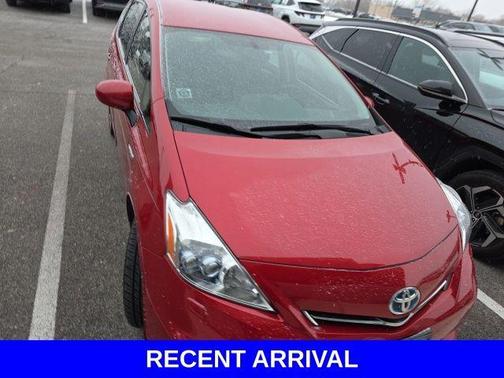 2013 Toyota Prius v Two