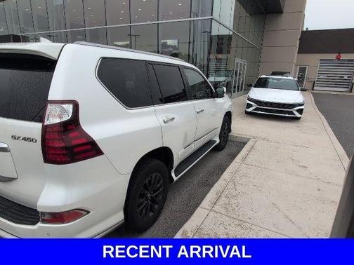 Starfire Pearl 2018 Lexus GX 460 Luxury