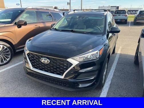 Black Noir Pearl 2021 Hyundai TUCSON Value