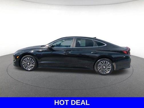 Nocturne Black 2021 Hyundai SONATA Hybrid Limited