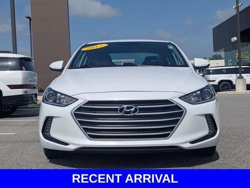 Quartz White Pearl 2017 Hyundai ELANTRA SE