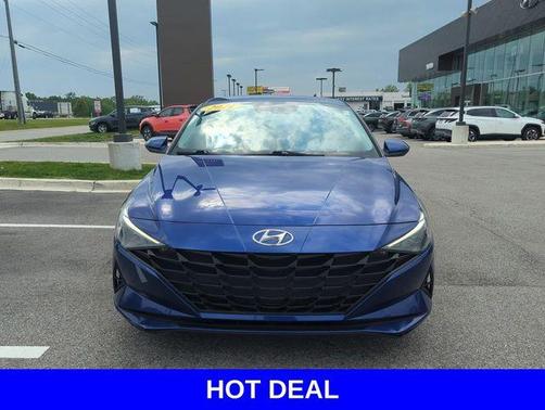 2021 Hyundai ELANTRA SE