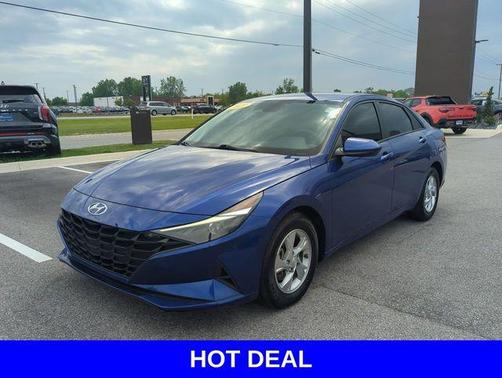 2021 Hyundai ELANTRA SE