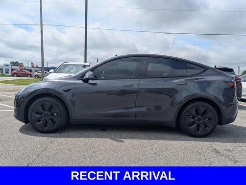 Stealth Gray 2024 Tesla Model Y Long Range