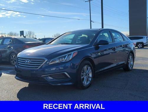 2017 Hyundai SONATA SE