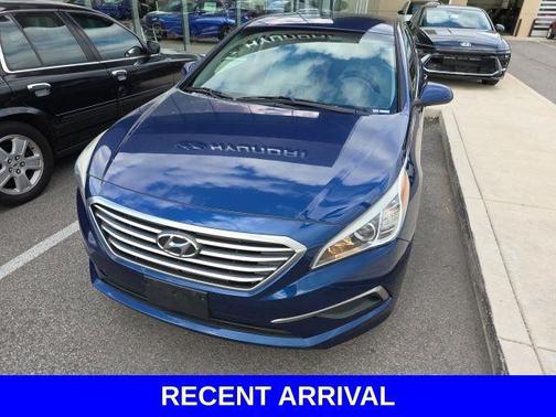 2017 Hyundai SONATA SE