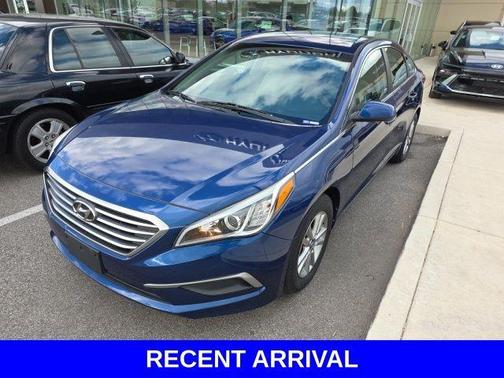 2017 Hyundai SONATA SE