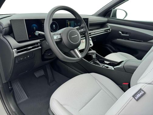 2025 Hyundai SANTA CRUZ SEL Activity