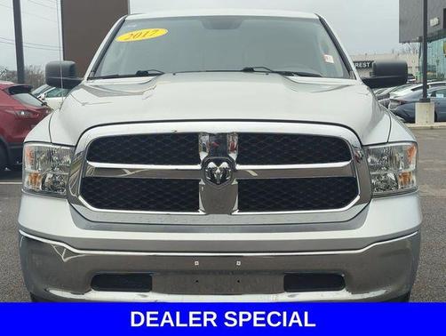 2017 RAM 1500 SLT