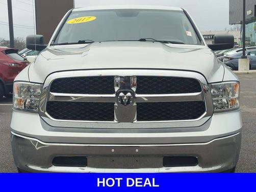2017 RAM 1500 SLT