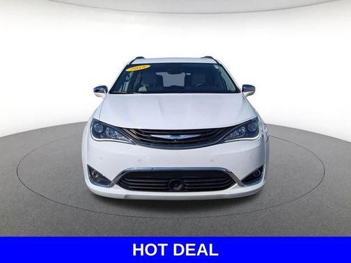 Bright White Clearcoat 2018 Chrysler Pacifica Hybrid Limited