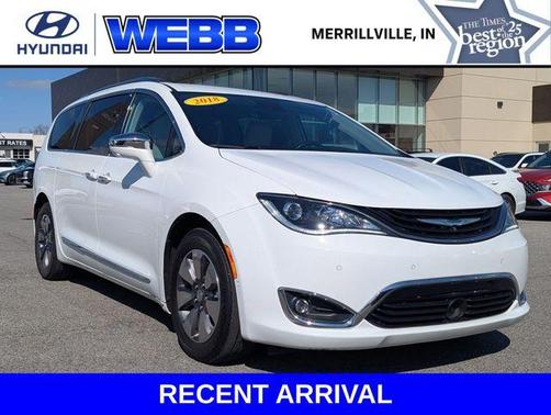Bright White Clearcoat 2018 Chrysler Pacifica Hybrid Limited