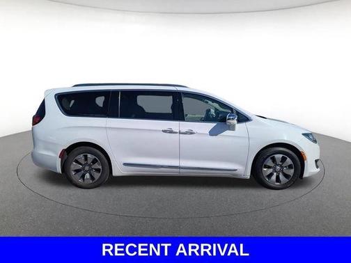 2018 Chrysler Pacifica Hybrid Limited