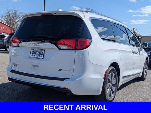 Bright White Clearcoat 2018 Chrysler Pacifica Hybrid Limited