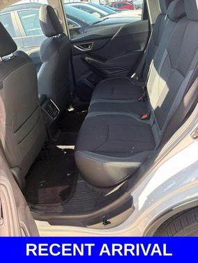 Crystal White Pearl 2024 Subaru Forester Premium