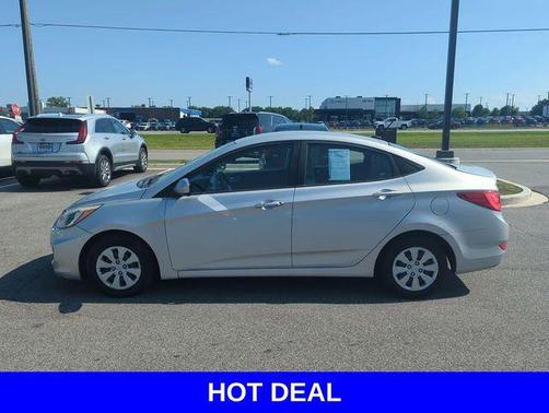 2016 Hyundai Accent SE