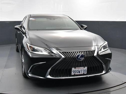 Caviar 2020 Lexus ES 300h Base