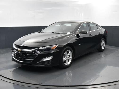 Mosaic Black Metallic 2023 Chevrolet Malibu LT