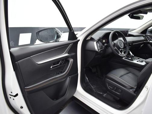 Rhodium White Premium 2026 Mazda CX-70 SCP