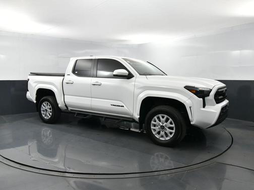 Ice 2024 Toyota Tacoma SR5