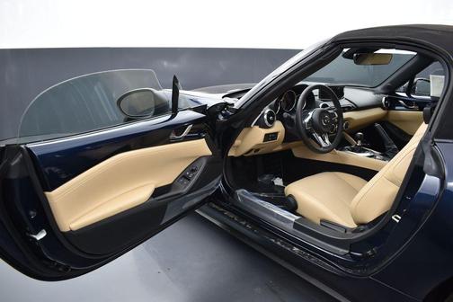 Deep Crystal Blue Mica 2025 Mazda MX-5 Miata Grand Touring
