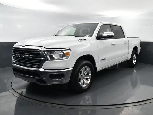 Bright White Clearcoat 2024 RAM 1500 Laramie