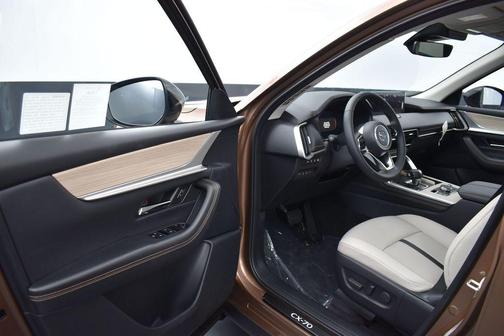 Melting Copper Metallic 2026 Mazda CX-70 PHEV SC Plus