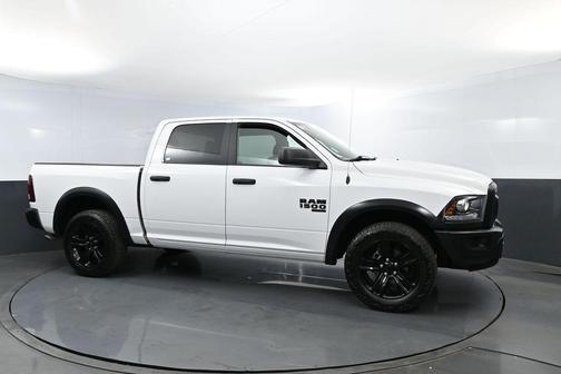 Bright White Clearcoat 2024 RAM 1500 Classic SLT