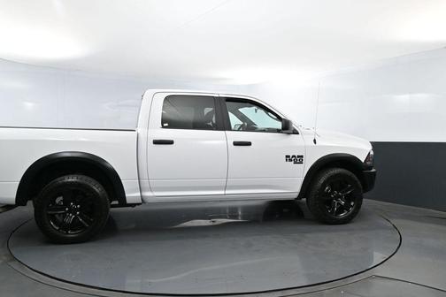 Bright White Clearcoat 2024 RAM 1500 Classic SLT