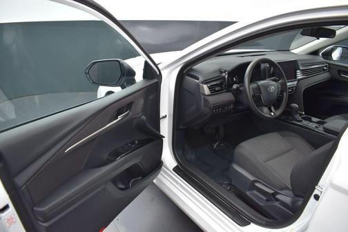 Ice 2026 Toyota Camry LE