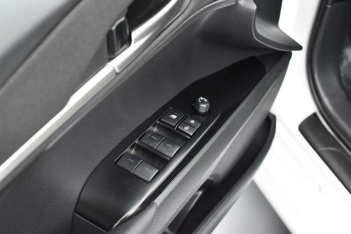 Ice 2026 Toyota Camry LE
