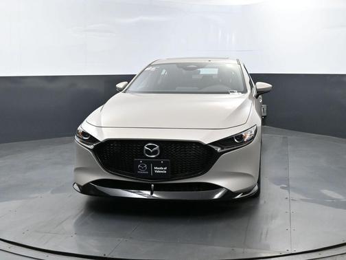 Platinum Quartz Metallic 2026 Mazda Mazda3 FWD w/Preferred Package