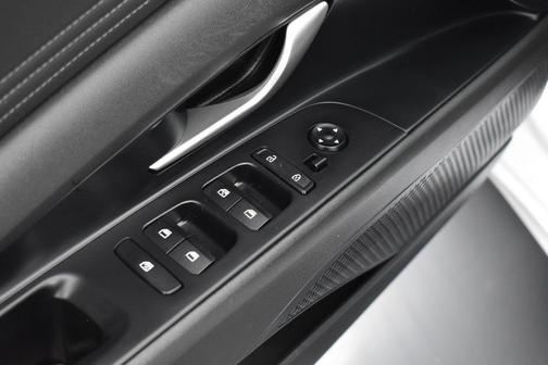 White 2025 Hyundai ELANTRA SEL Convenience