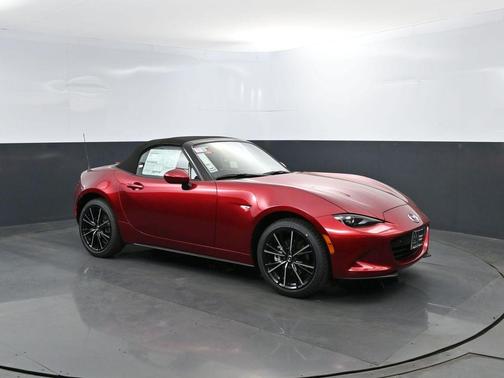 Soul Red Crystal Metallic 2026 Mazda MX-5 Miata Grand Touring