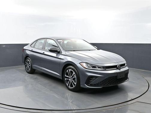 Platinum Gray Metallic 2025 Volkswagen Jetta 1.5T Sport