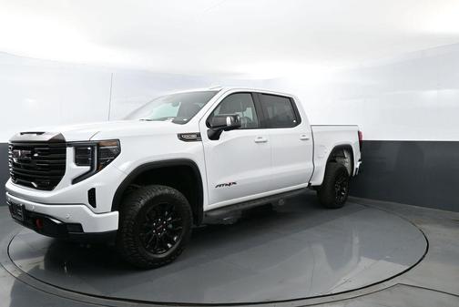 Summit White 2022 GMC Sierra 1500 AT4X