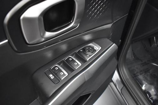 Gravity Gray 2024 Kia Sorento S