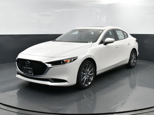 Snowflake White Pearl 2026 Mazda Mazda3 FWD w/Preferred Package