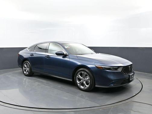 Still Night Pearl 2024 Honda Accord EX