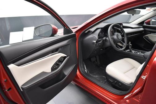 Soul Red Crystal Metallic 2026 Mazda Mazda3 FWD w/Preferred Package