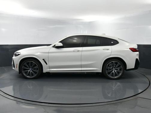 Alpine White 2023 BMW X4 xDrive30i