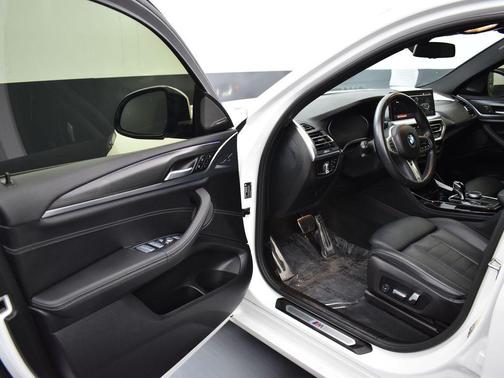Alpine White 2023 BMW X4 xDrive30i